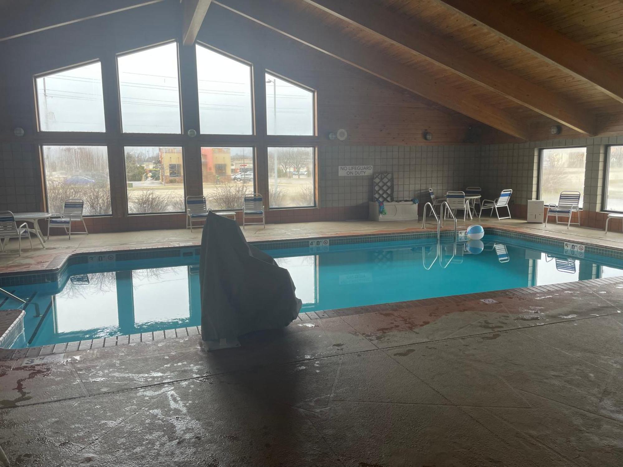 Americinn By Wyndham Hartford Wi Esterno foto
