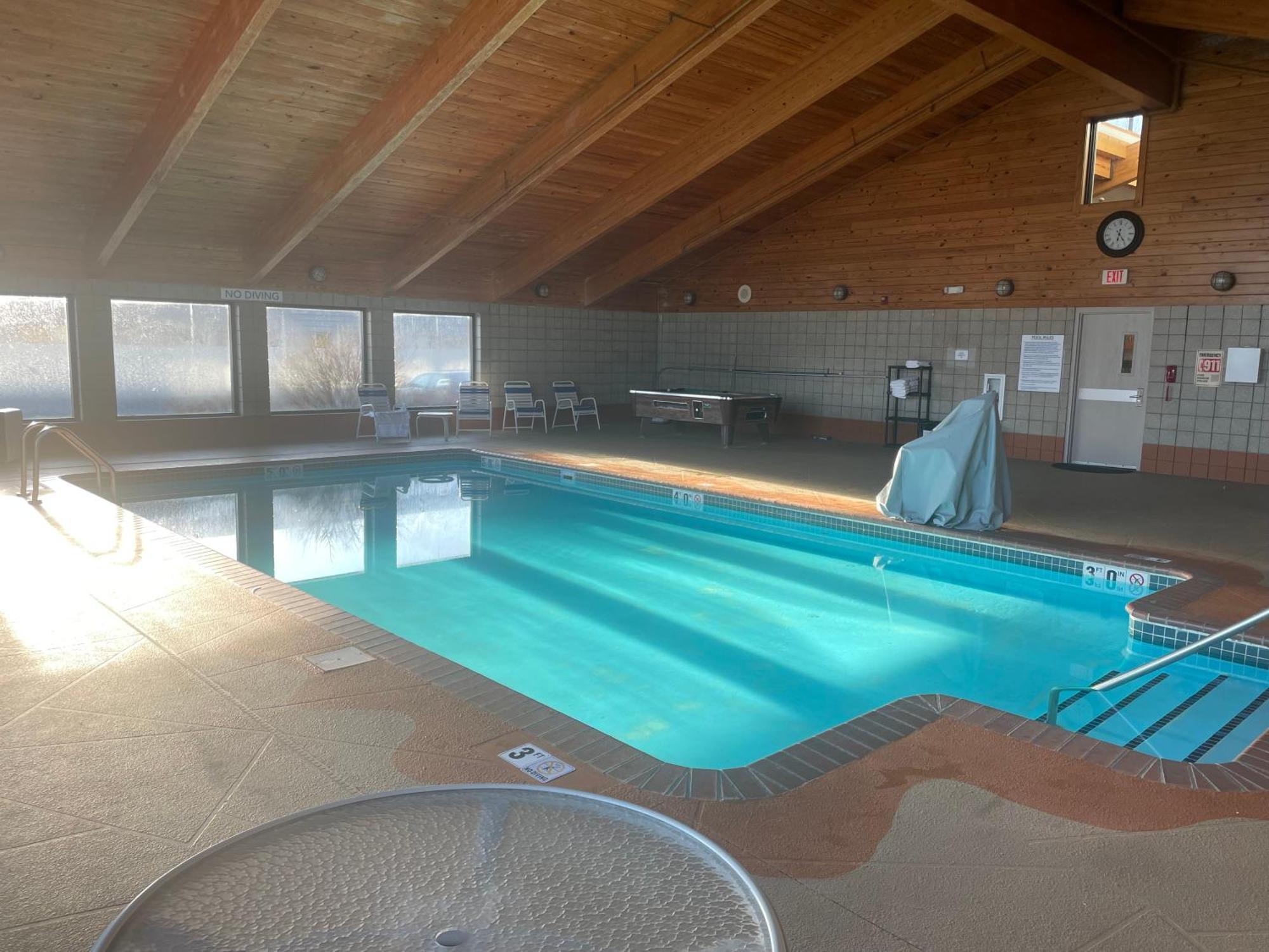 Americinn By Wyndham Hartford Wi Esterno foto