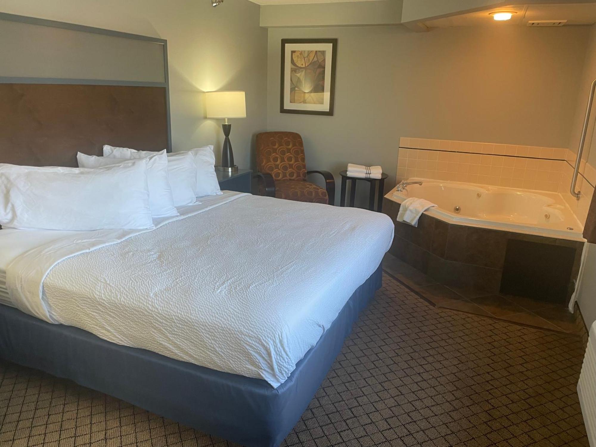 Americinn By Wyndham Hartford Wi Esterno foto
